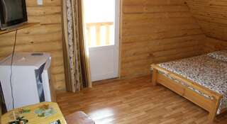 Гостиница Ecohouse Коктебель Трехместный номер эконом-класса-4